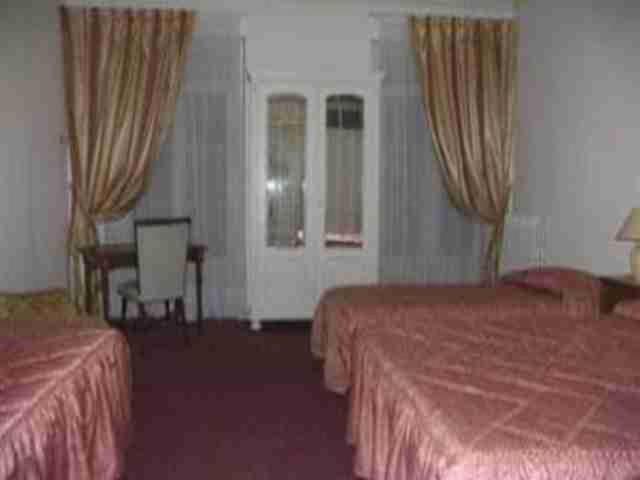 Arcantis Hotel Metropole Châtel-Guyon Rom bilde